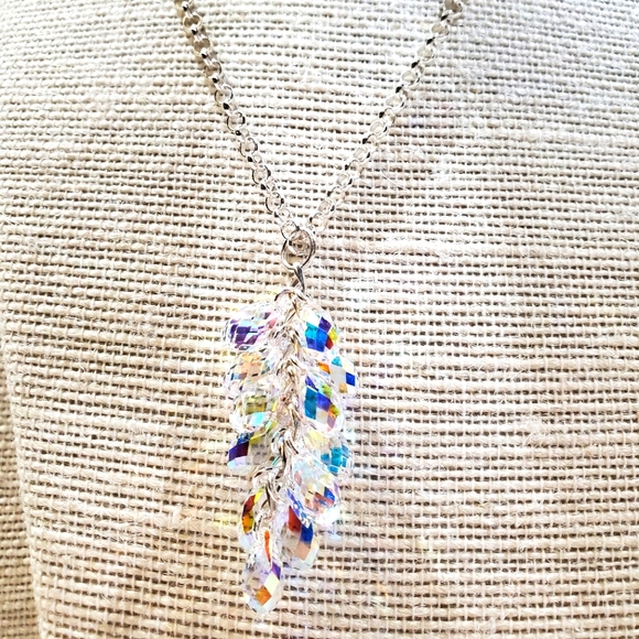 Swarovski Crystal bunch of drops necklace - Picture 1 of 4